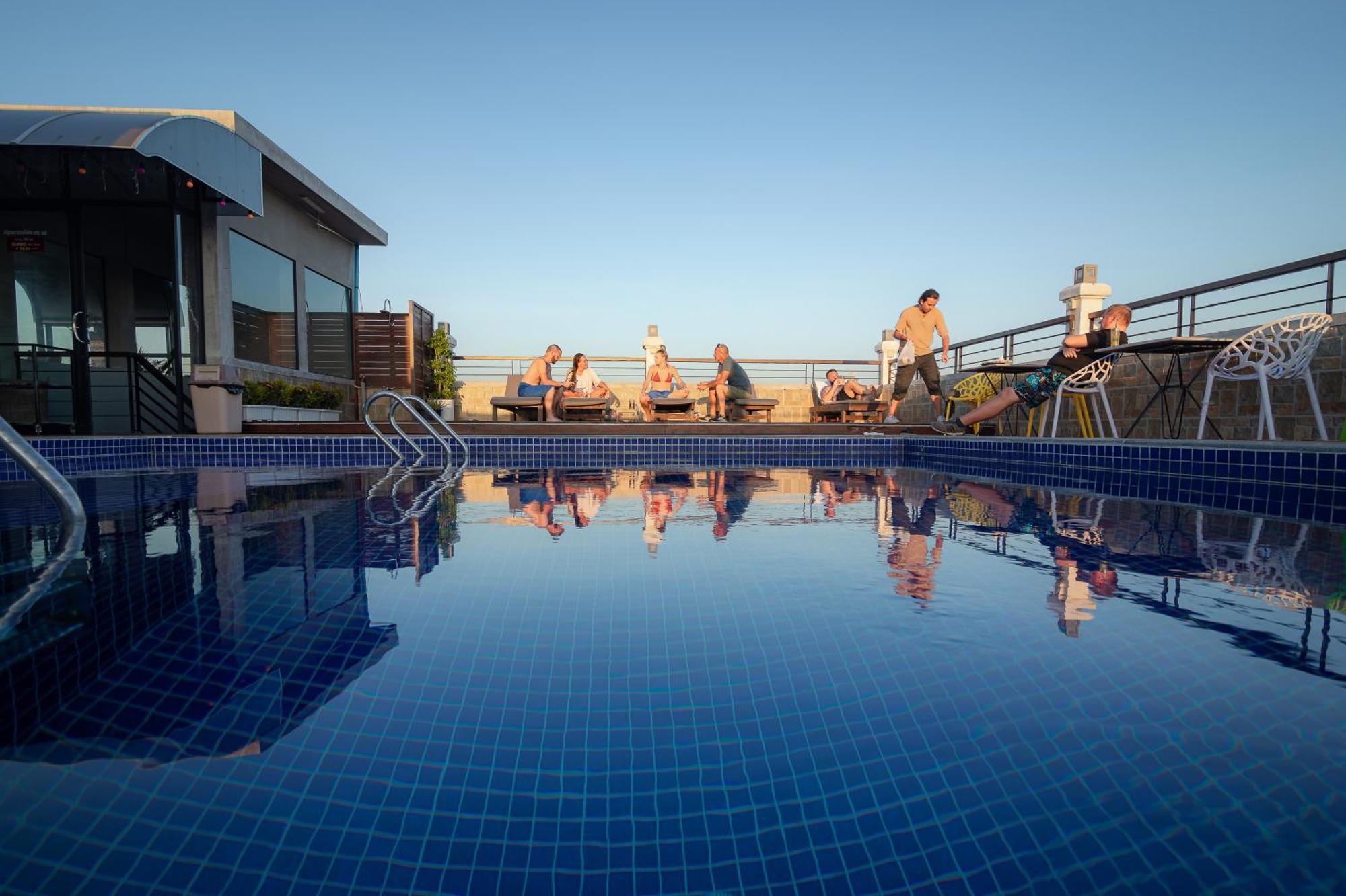 Pooltop Phnom Penh Exterior photo
